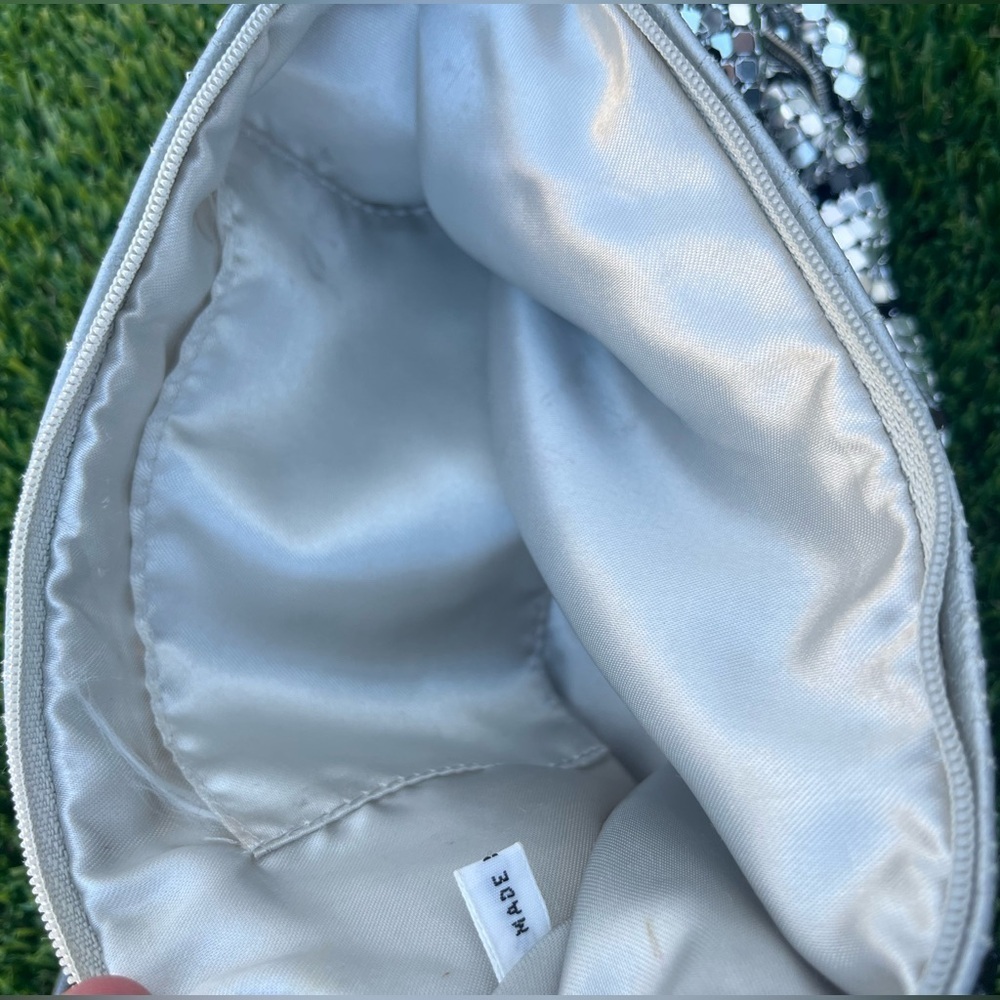 Metal Mesh Silver and Black Shoulder Bag - Picture 6 of 10